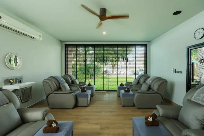 pure relax spa phangan foot massage