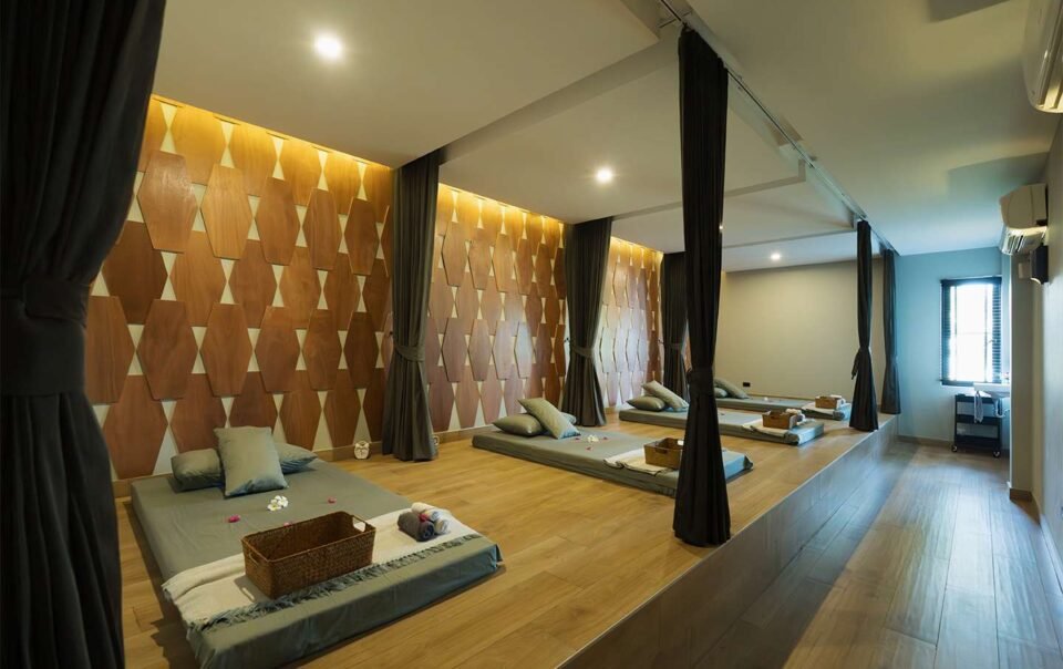 thai massage room at pure relax koh phangan